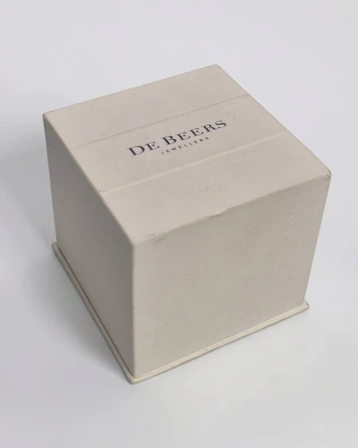 De Beers White ring box with black interior & outer box