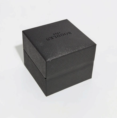Boodles earring box with outer box