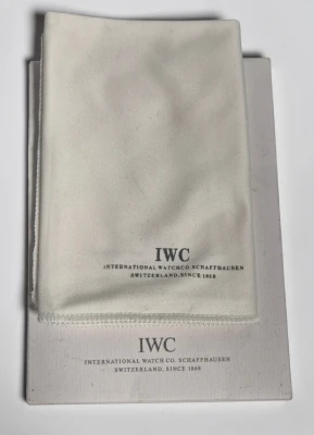 IWC Polishing cloth, Servicing booklet & guarantee information booklet