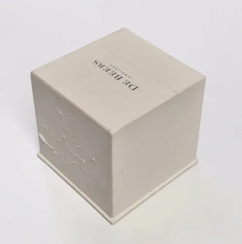 De Beers White ring box with black interior & outer box