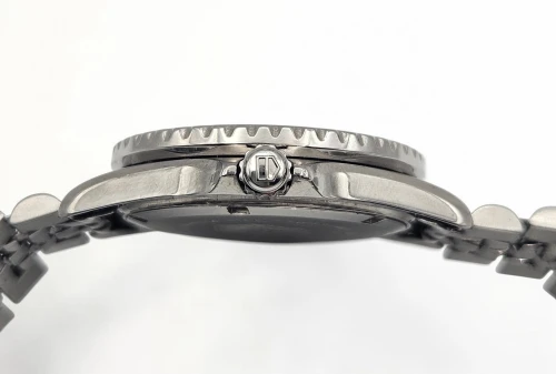 TAG Heuer 980.013N 37mm 1000 Series Circa 1990s