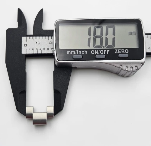 TAG Heuer F1 BA0875 bracelet link 18 x 8mm Stainless steel