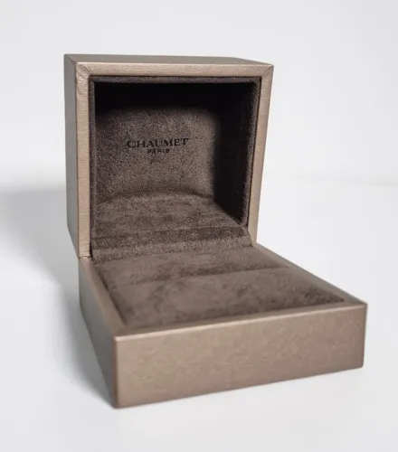 Chaumet ring box beige box with cover sleeve brown velvet inner slit design