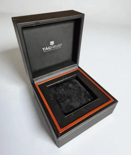 TAG Heuer Black square box Circa 2005-2010 Black Inner lining